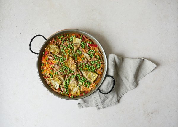 Quels conseils pour préparer une paella végétarienne avec des légumes de saison?